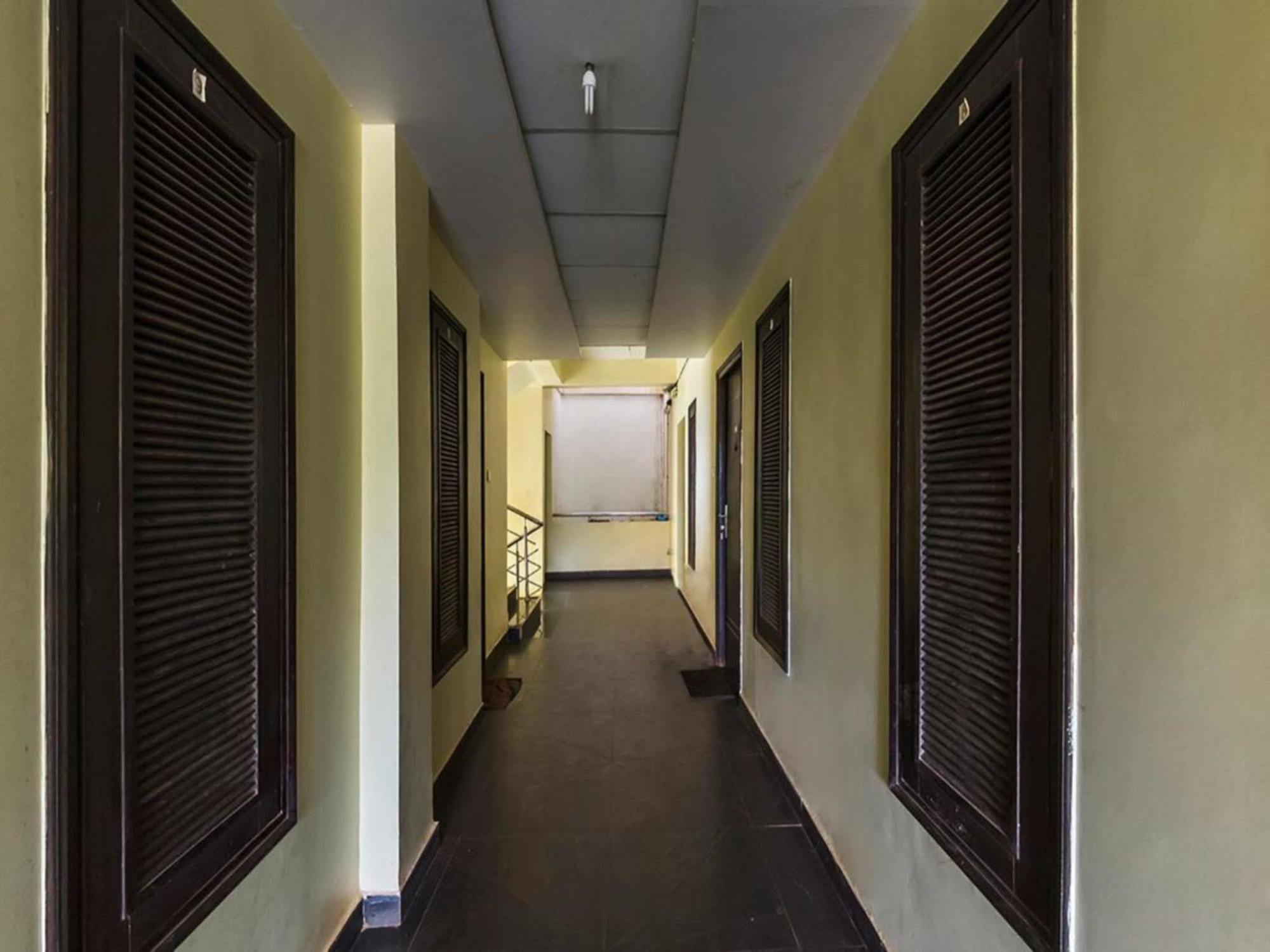 Oyo 9913 Nova De Goa Hotel Panadzsi Kültér fotó